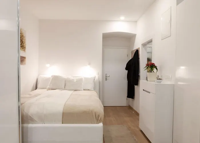 Gea Tour As Apartment